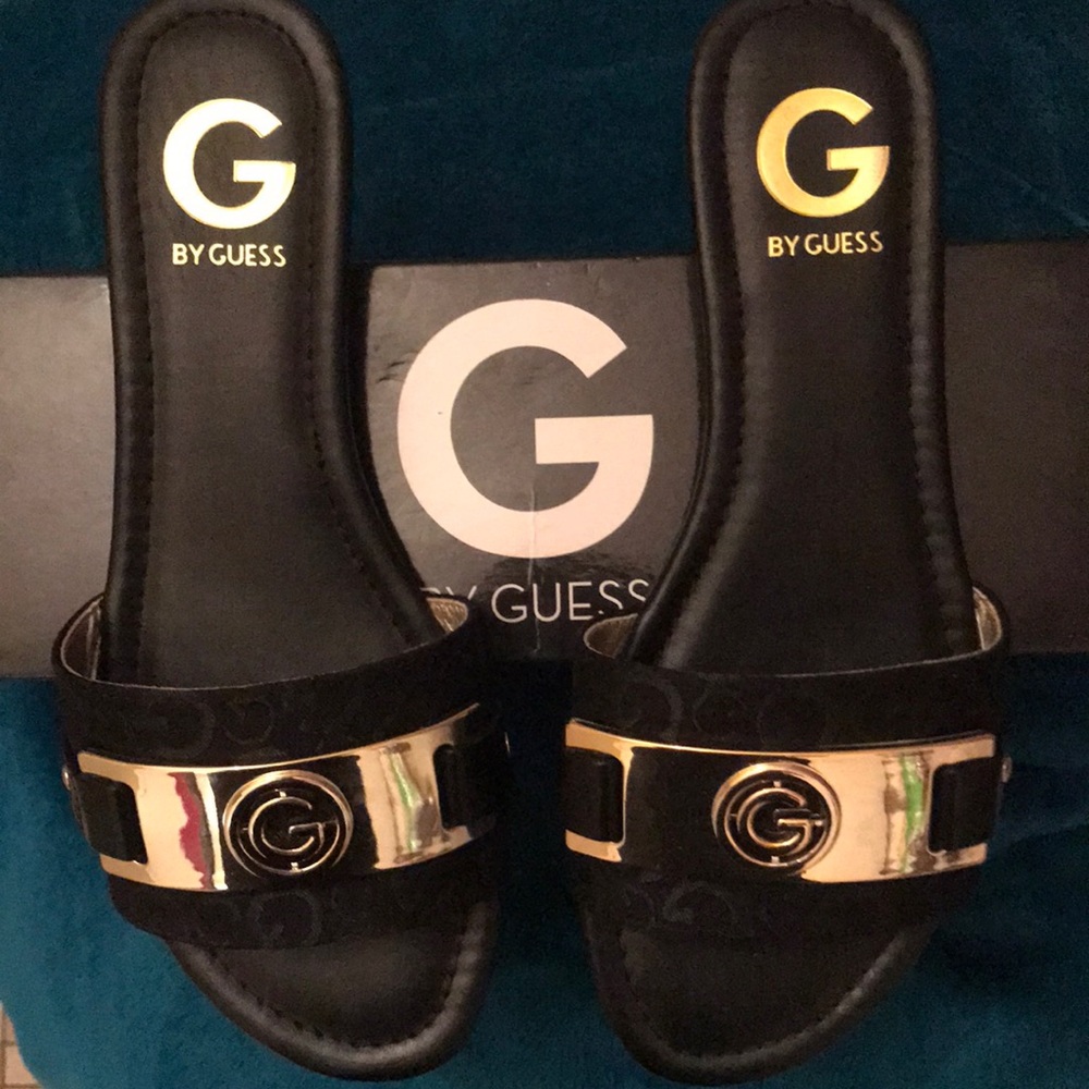 G by Guess Jeena Logo slides/sandals